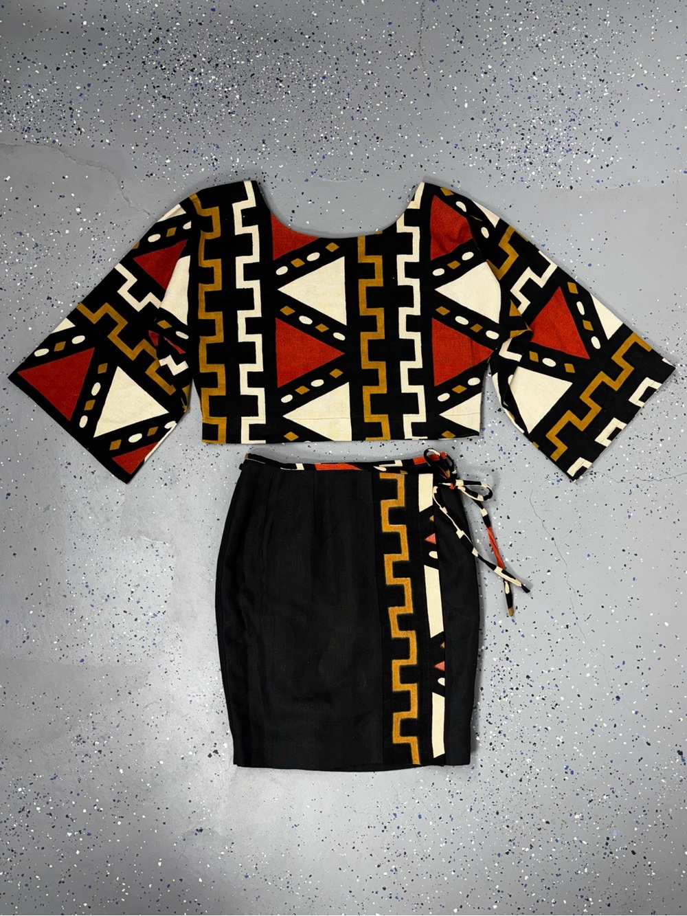 AZIZ Traditional African Mudcloth Bògòlanfini 2 PC Set Wrap Skirt Crop Top Small